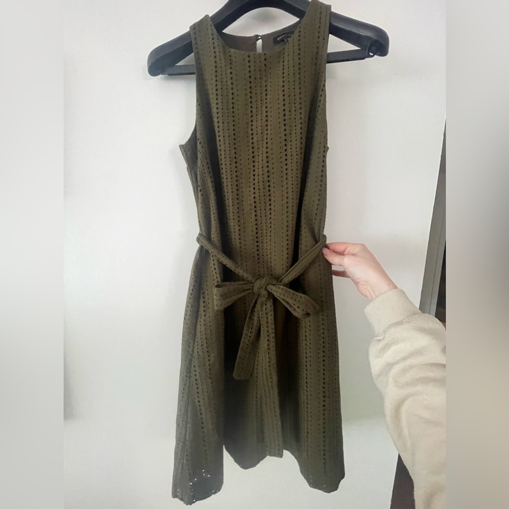 Banana Republic Green Eyelet Sleeveless Tie Waist Dress